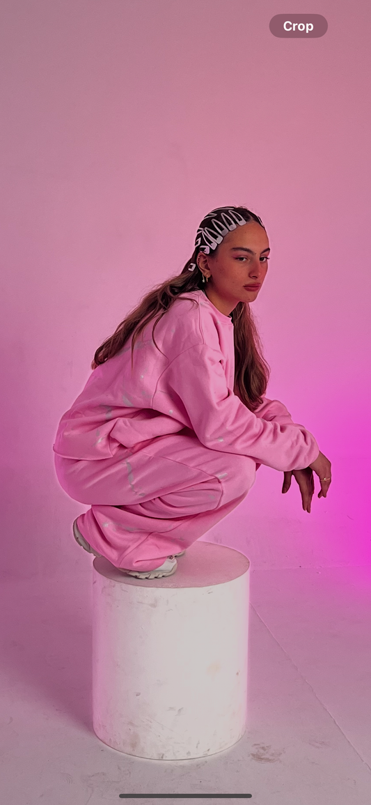 pink sweatshirt