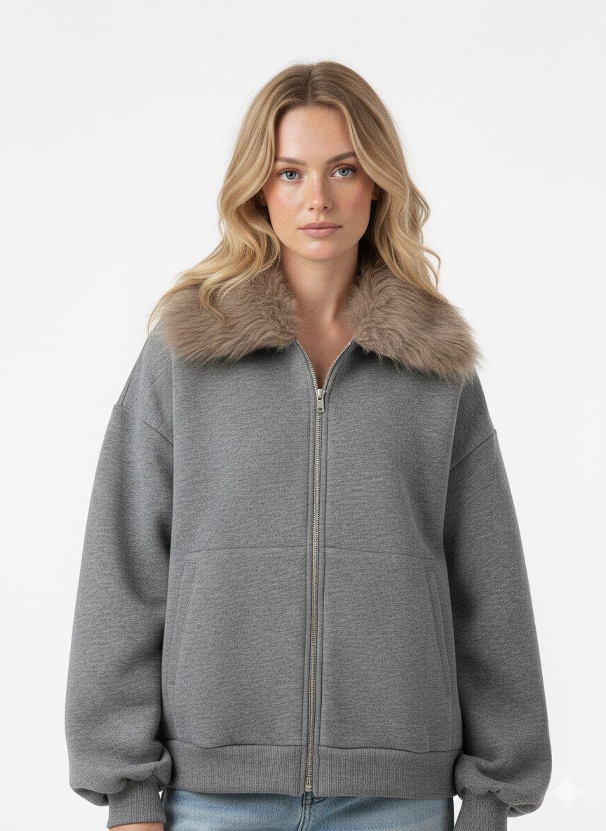 Zipped up jacket in grey