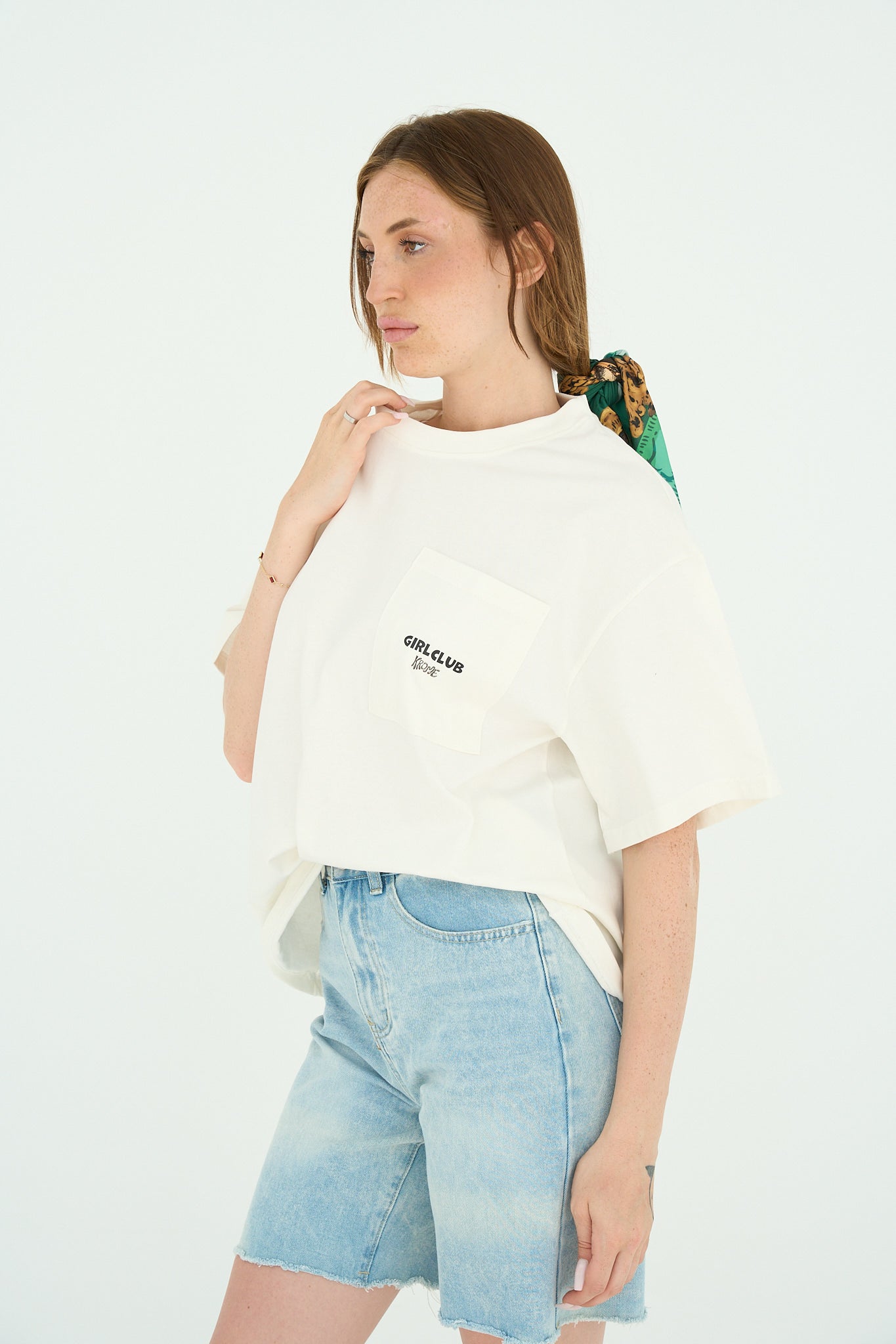 Girl club T-shirt