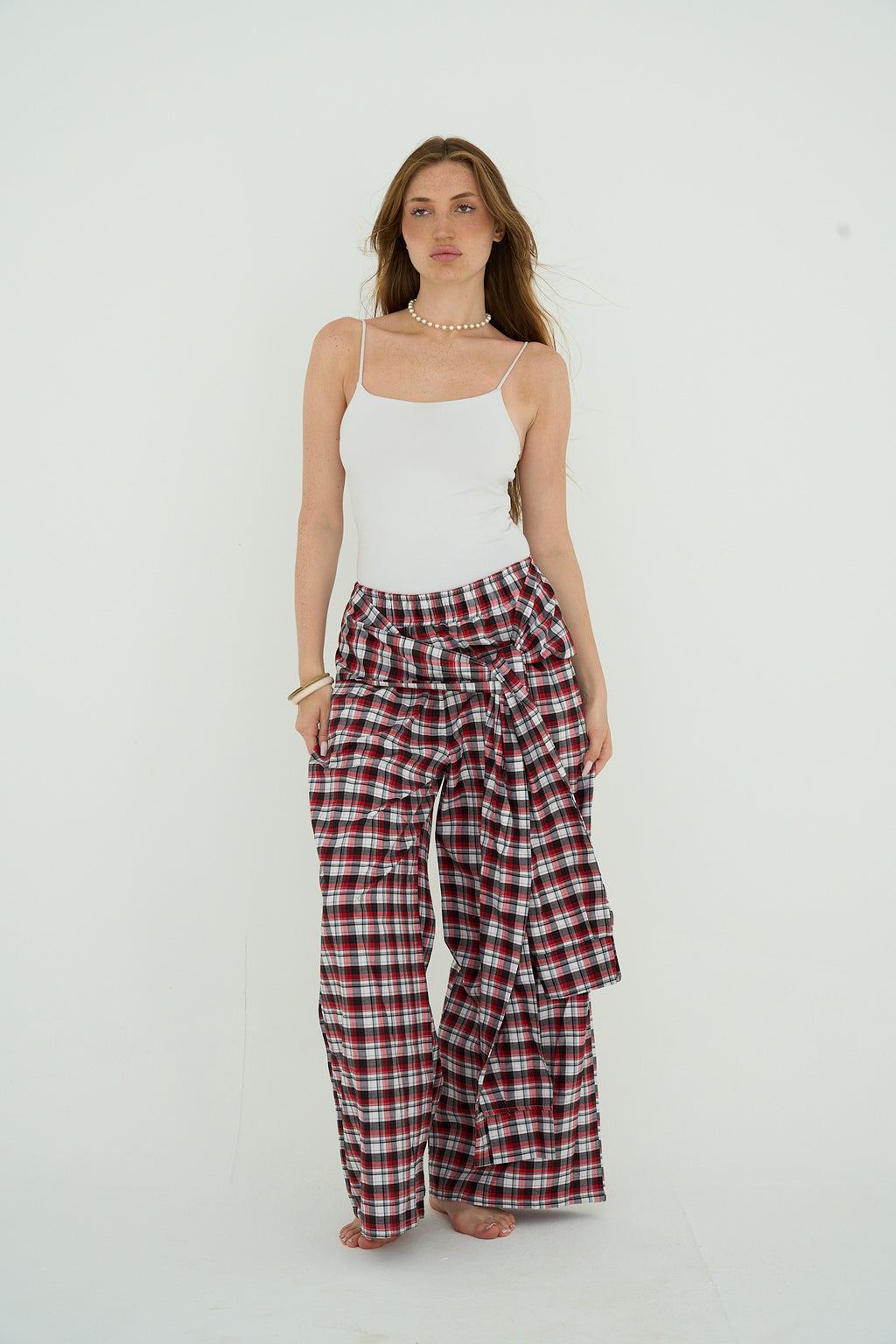 Plaid pants in red