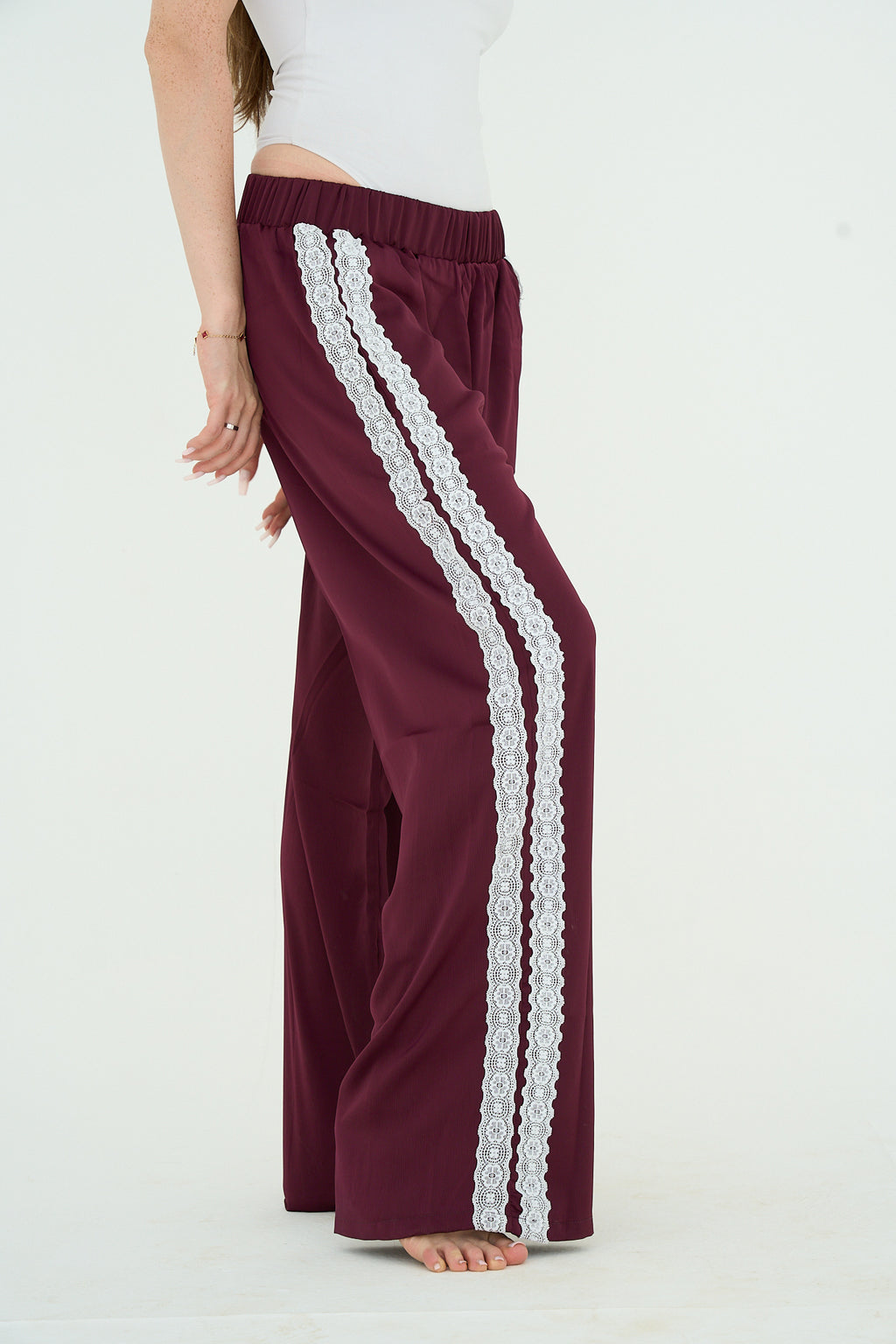 Satin Pants in burgundy