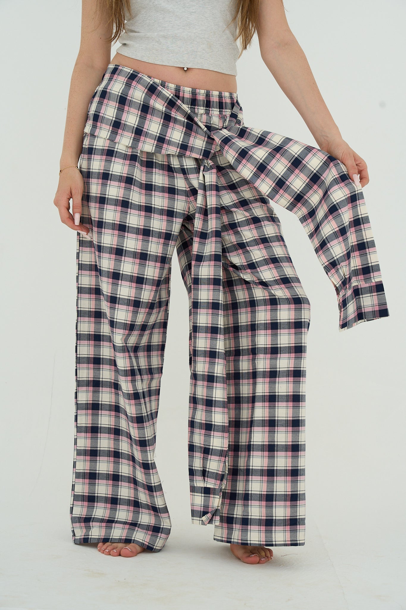 plaid pants in pink