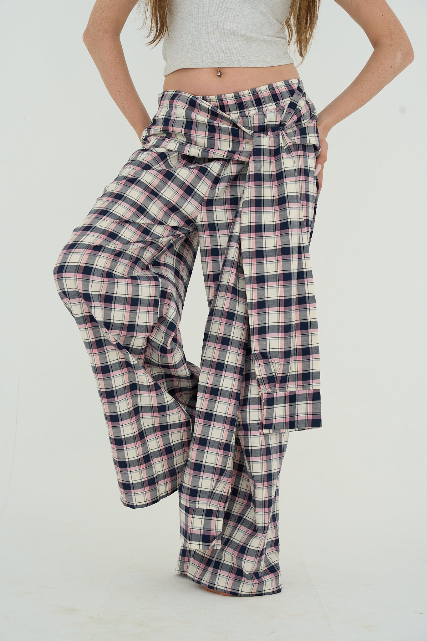 plaid pants in pink