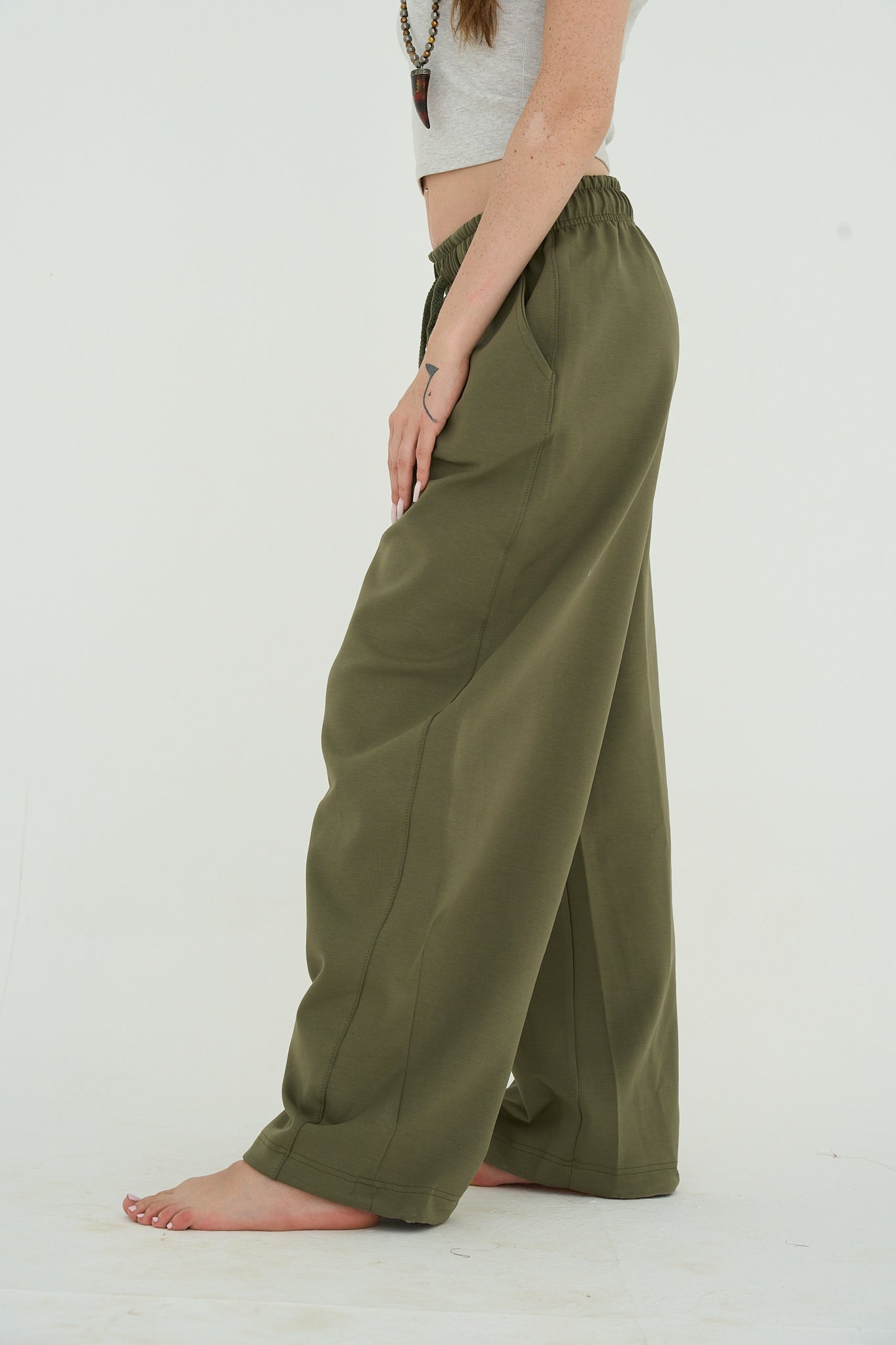 Green Balloon sweatpants