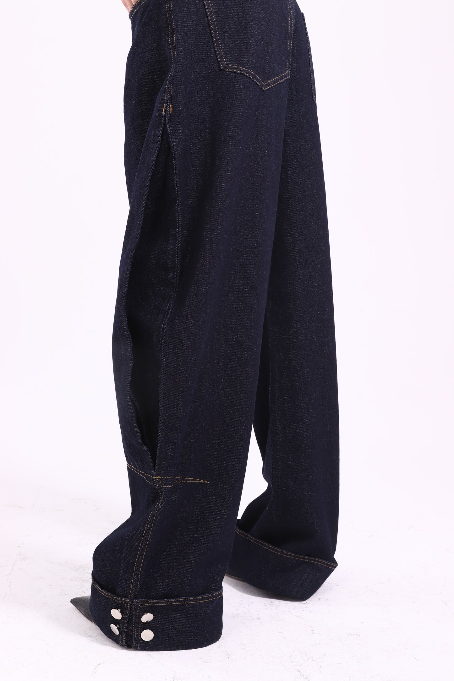 doll raw denim